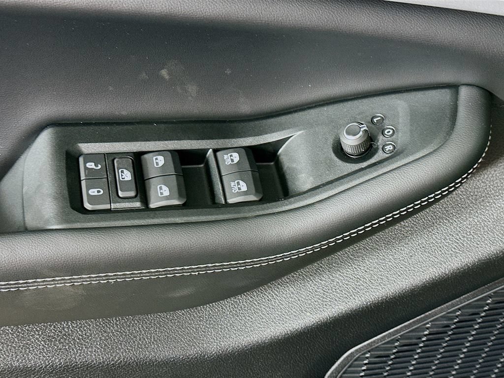 New 2026 Jeep Grand Cherokee Altitude AWD/4WD image 24