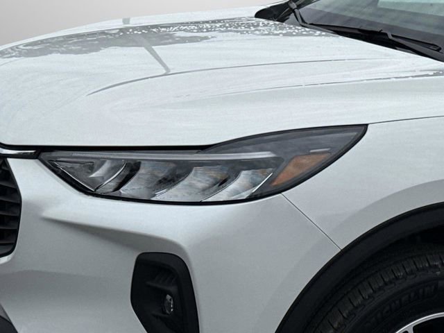 New 2026 Ford Escape SE w/ Class II Trailer Tow Package image 49