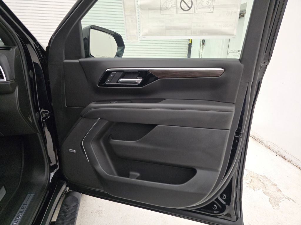 New 2025 Chevrolet Suburban Z71 w/ Z71 Off-Road Package image 58