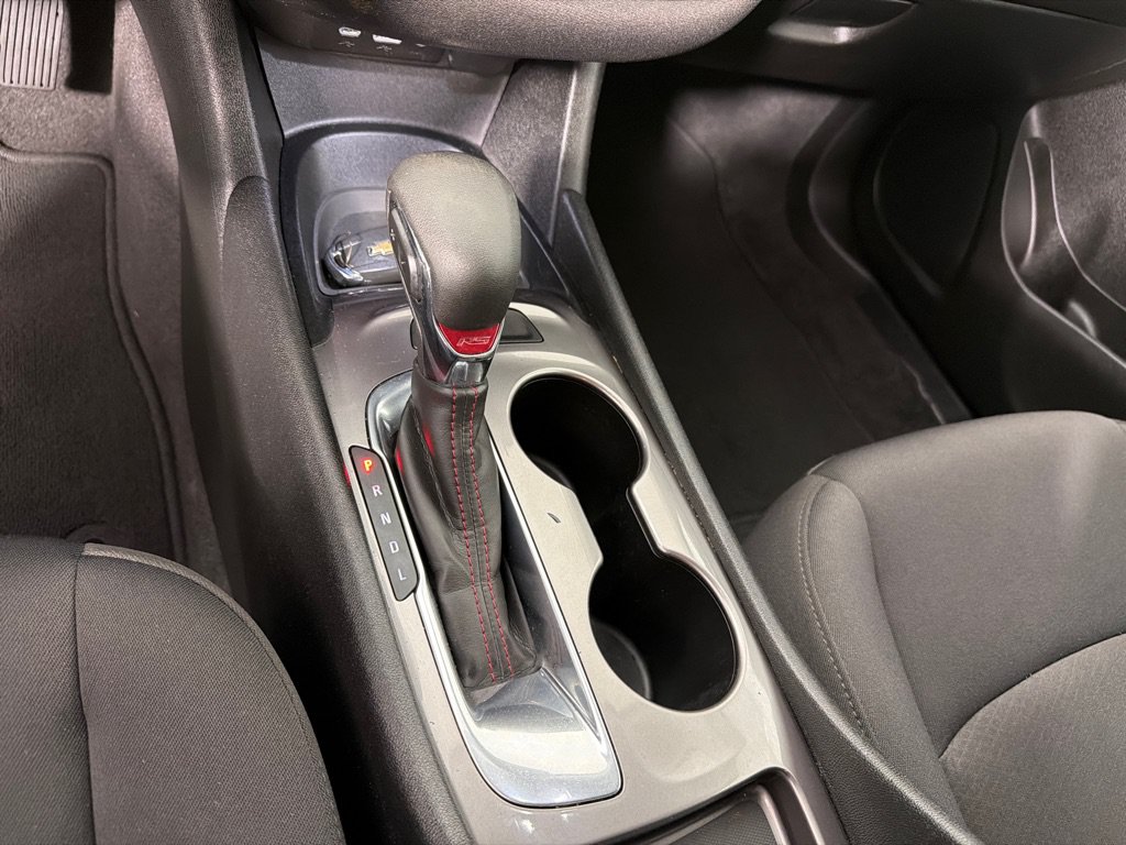 Used 2021 Chevrolet Malibu RS FWD image 16