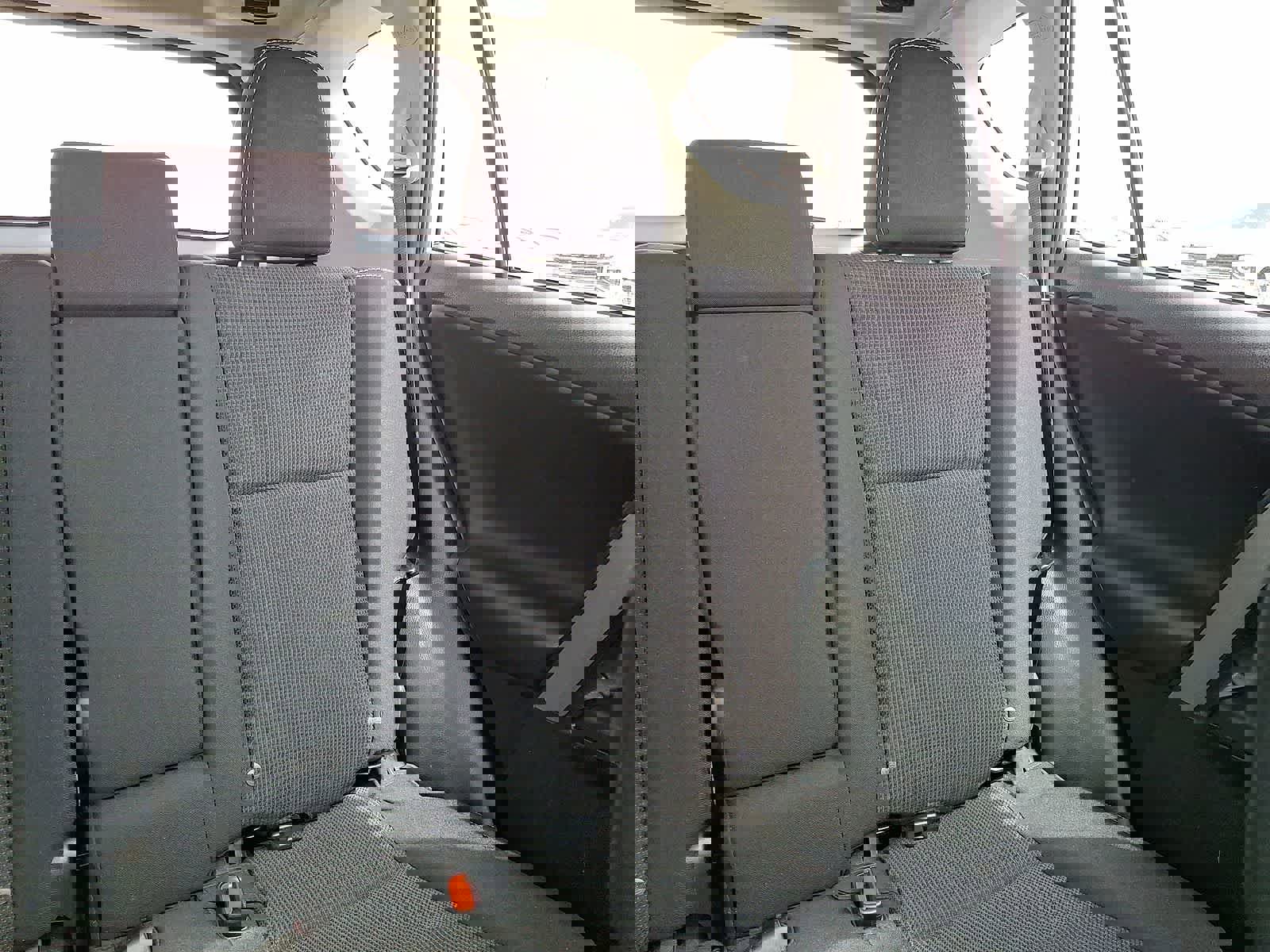 Used 2018 Toyota RAV4 XLE AWD/4WD image 15