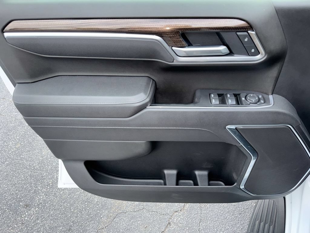 Used 2025 Chevrolet Silverado 1500 RST RWD image 15