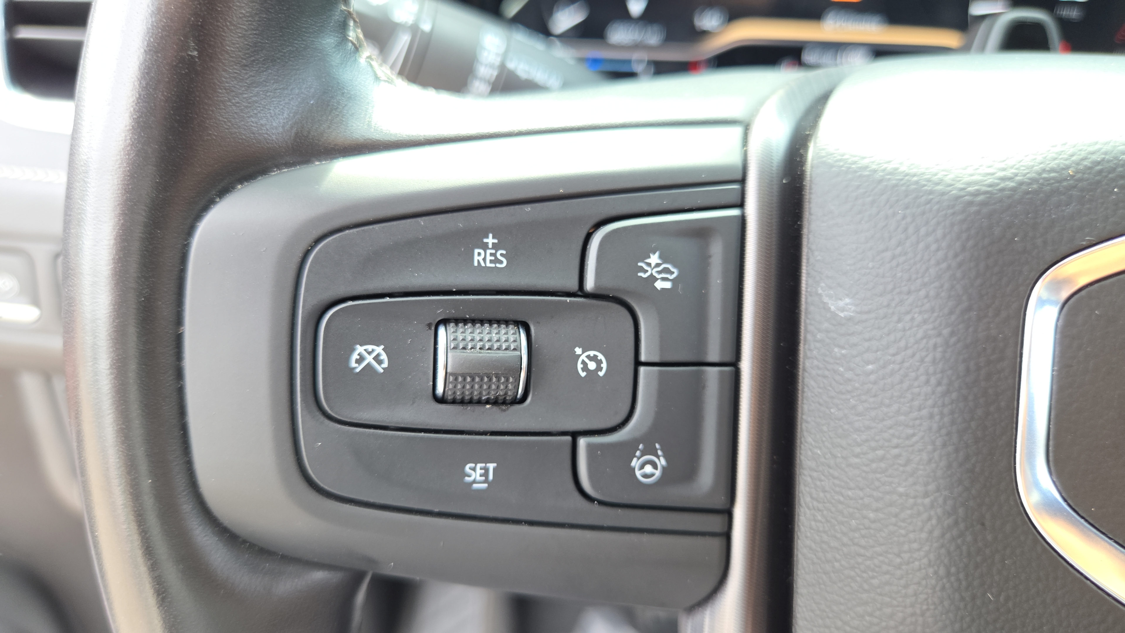Certified 2023 GMC Yukon Denali Ultimate AWD/4WD image 25