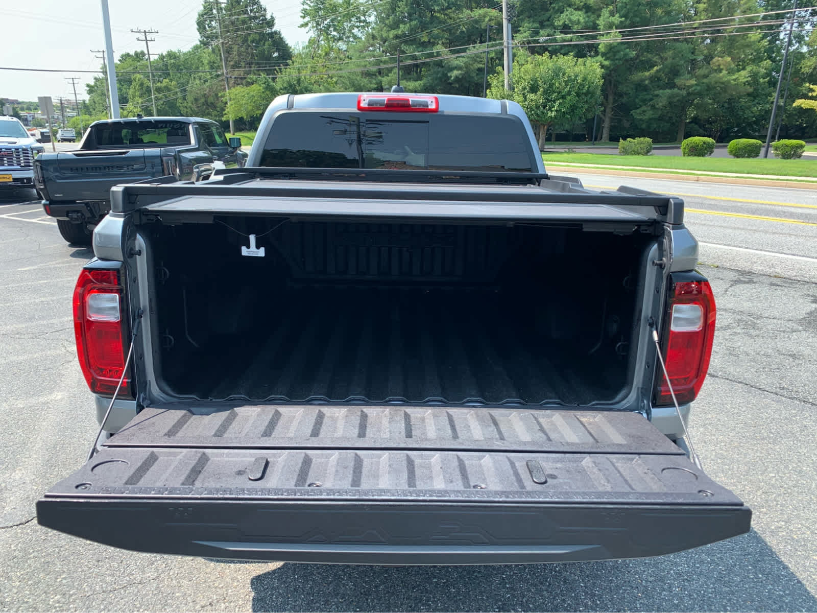 Used 2023 GMC Canyon AT4X w/ Edition 1 AWD/4WD image 5