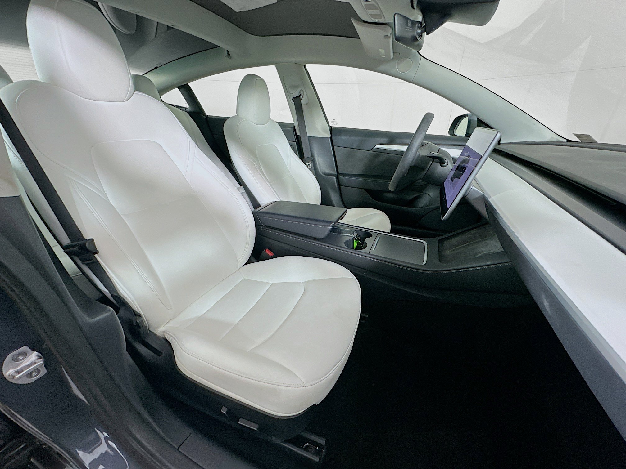 Used 2023 Tesla Model 3 Standard Range RWD image 30