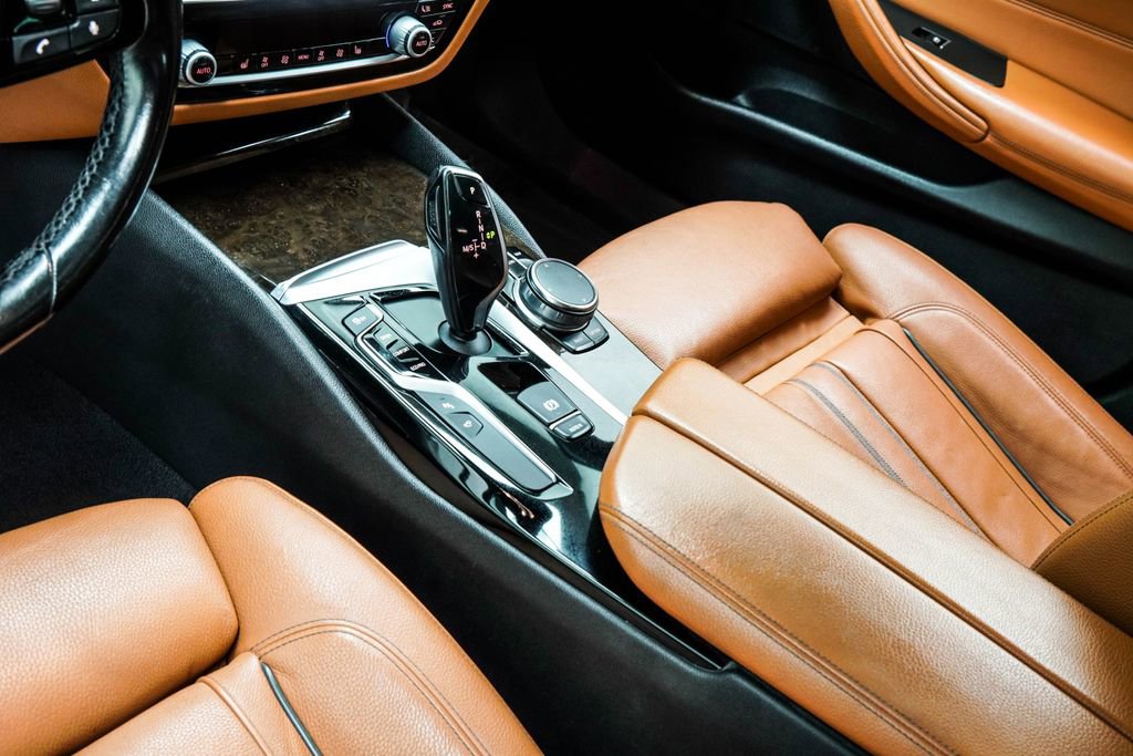 Used 2017 BMW 540i xDrive w/ Premium Package image 20