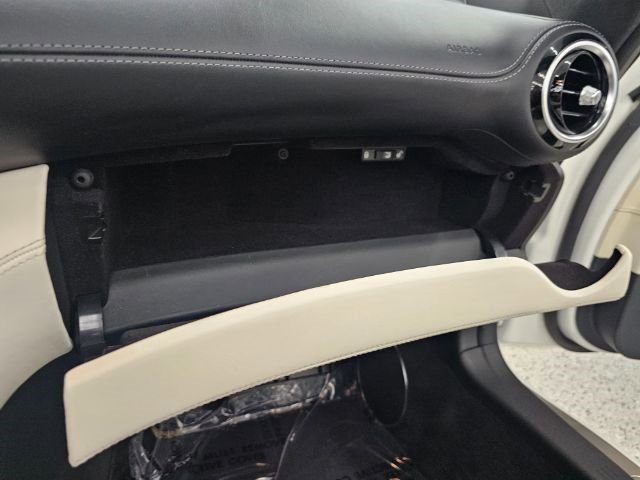 Used 2018 Mercedes-Benz AMG GT Roadster image 27