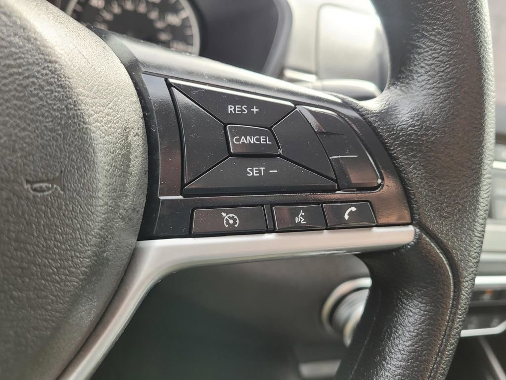 Used 2024 Nissan Altima 2.5 SV image 29