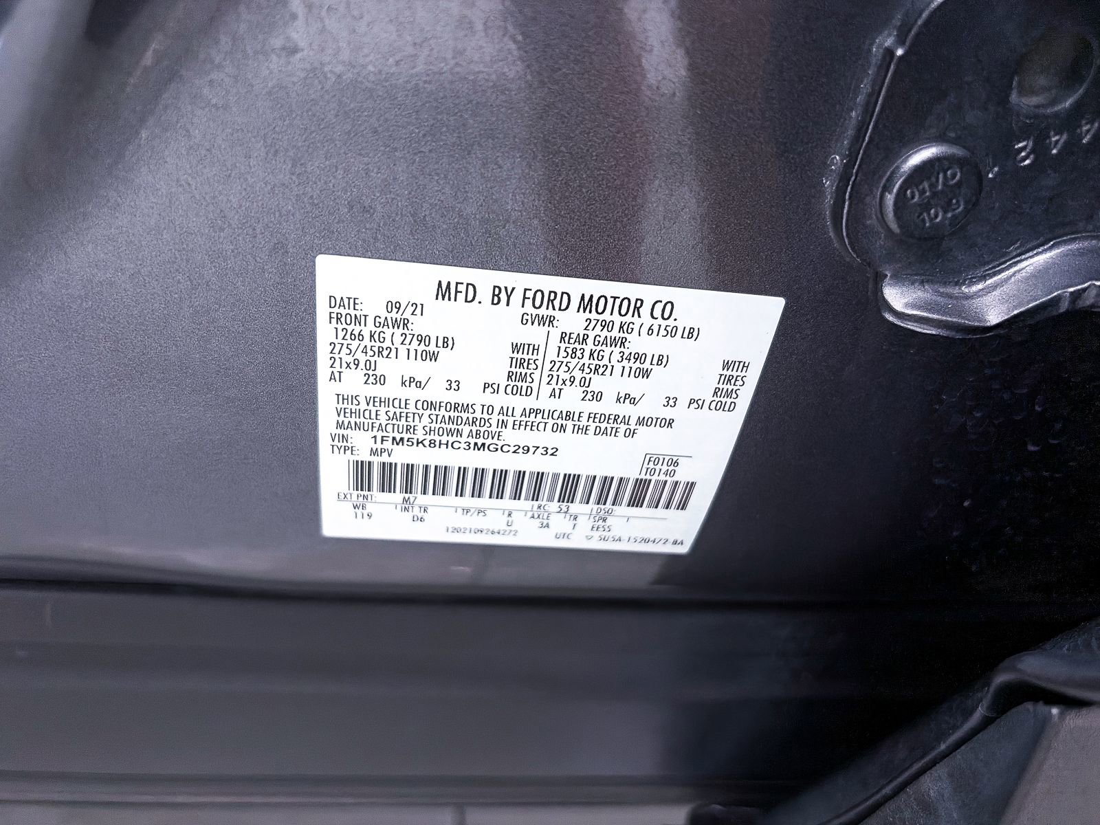 Used 2021 Ford Explorer Platinum w/ Equipment Group 601A AWD/4WD image 42