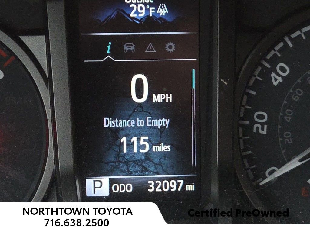 Used 2022 Toyota Tacoma TRD Off-Road image 18