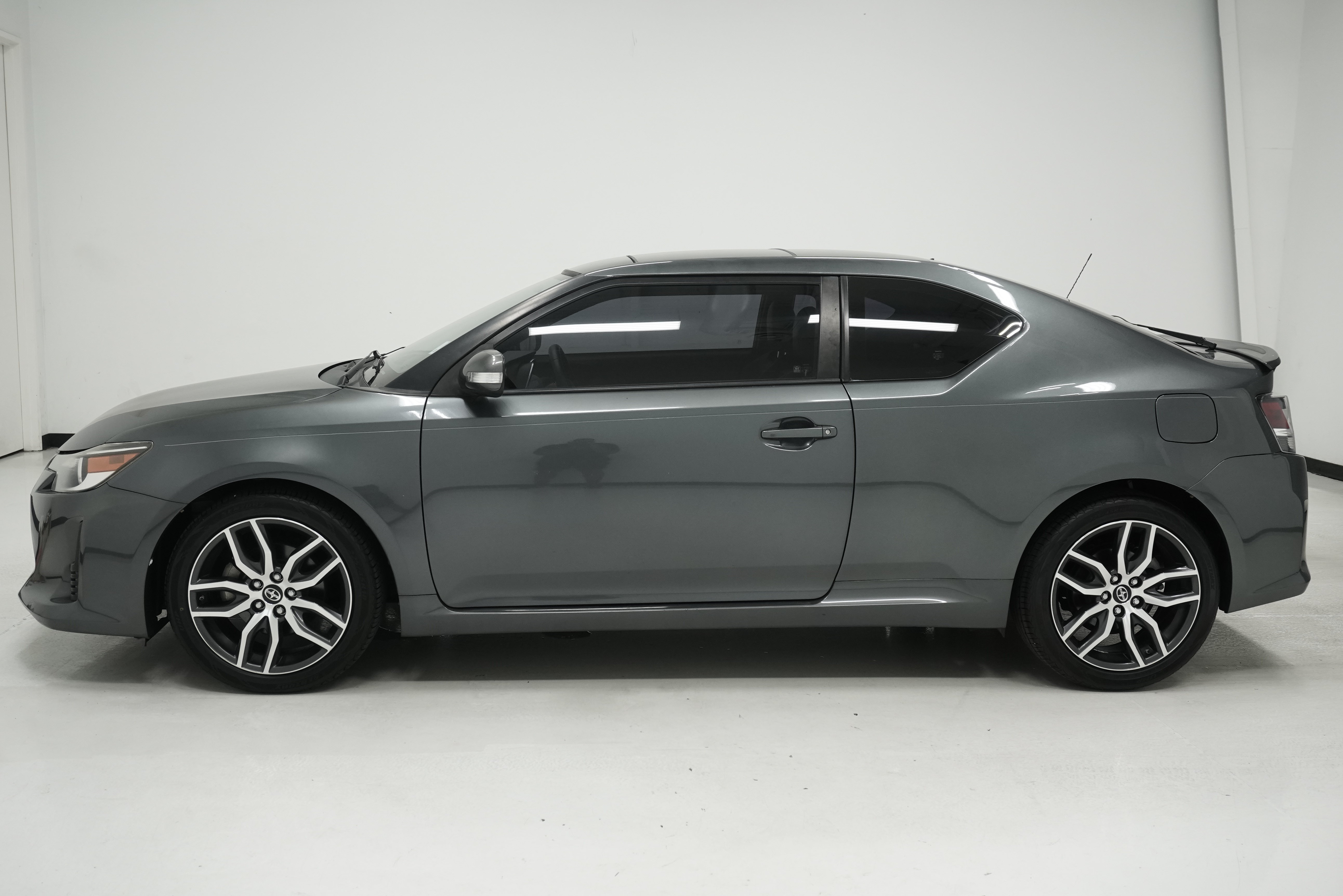 Used 2014 Scion tC Monogram Series FWD image 7