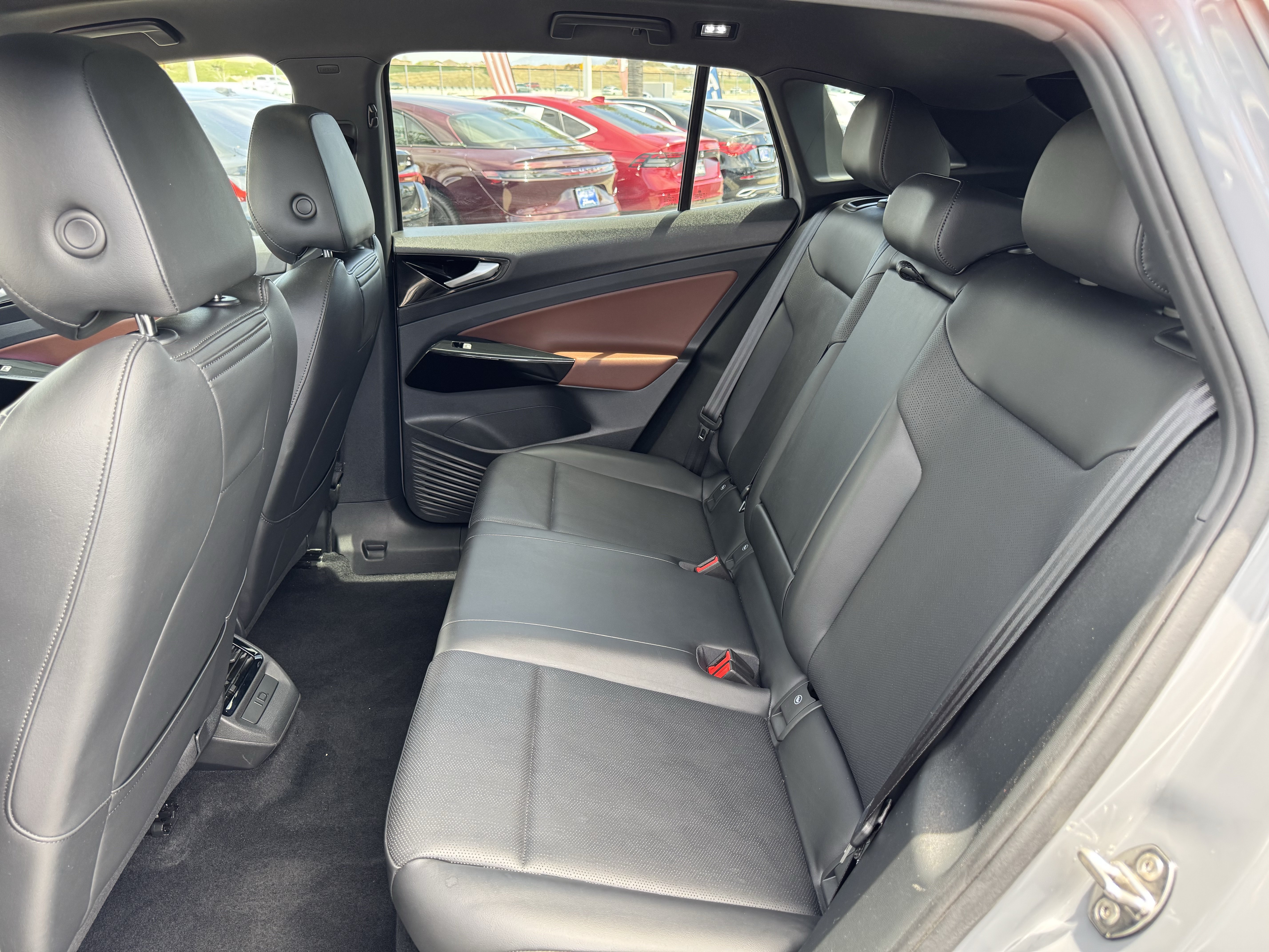 Used 2021 Volkswagen ID.4 Pro S w/ Gradient Package RWD image 32
