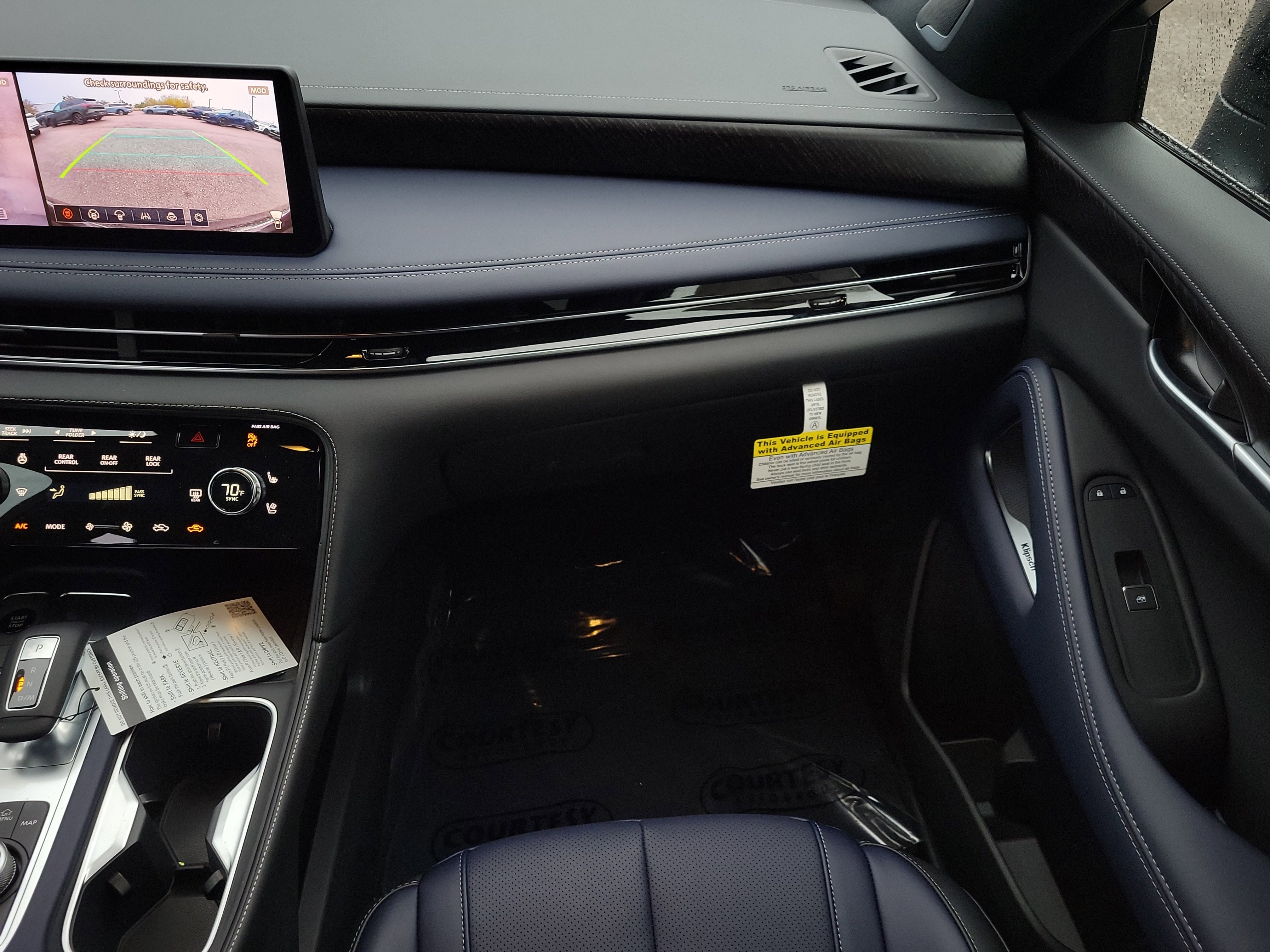 New 2026 INFINITI QX60 Sport w/ Dark Cargo Package image 10