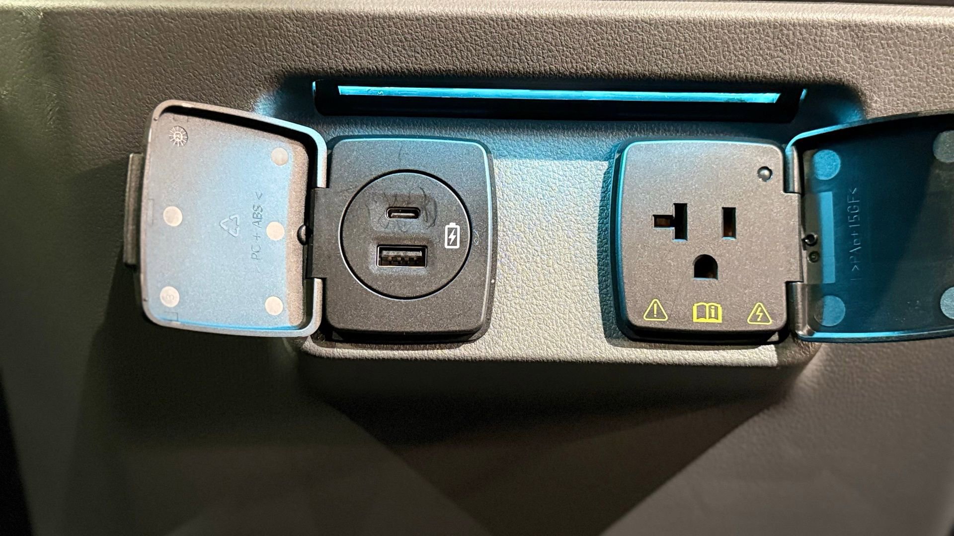 Used 2023 Ford F150 Lightning XLT w/ Equipment Group 312A High image 99