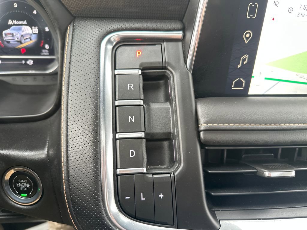 Used 2023 GMC Yukon AT4 image 18