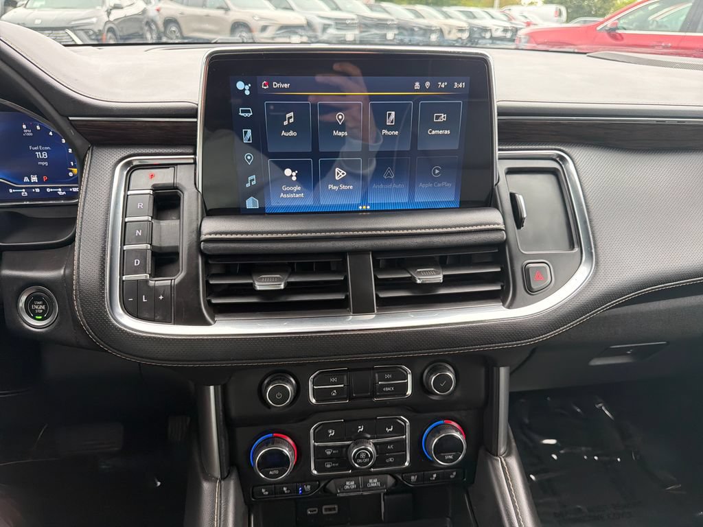 Used 2023 Chevrolet Suburban Premier AWD/4WD image 21
