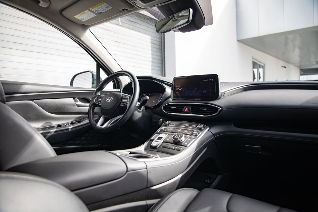 Used 2023 Hyundai Santa Fe SEL Premium image 9