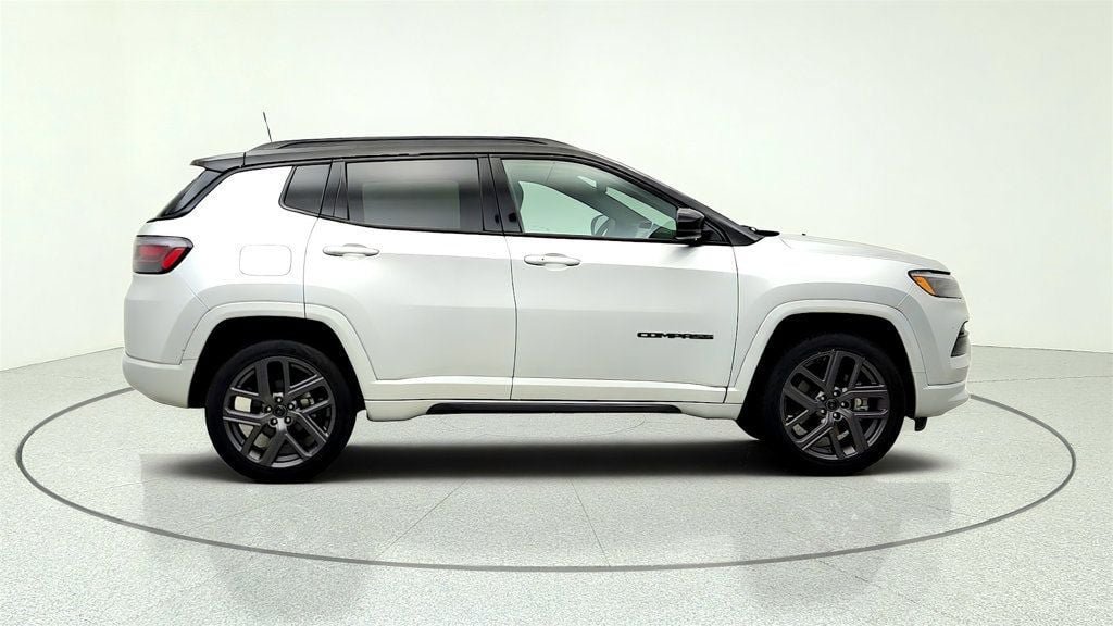 Used 2025 Jeep Compass Limited w/ High Altitude Package AWD/4WD image 4