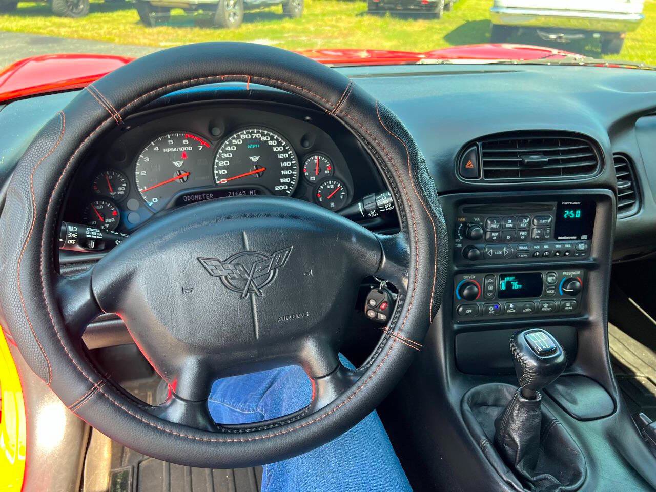 Used 2002 Chevrolet Corvette Coupe w/ Preferred Equipment Group2 RWD image 22