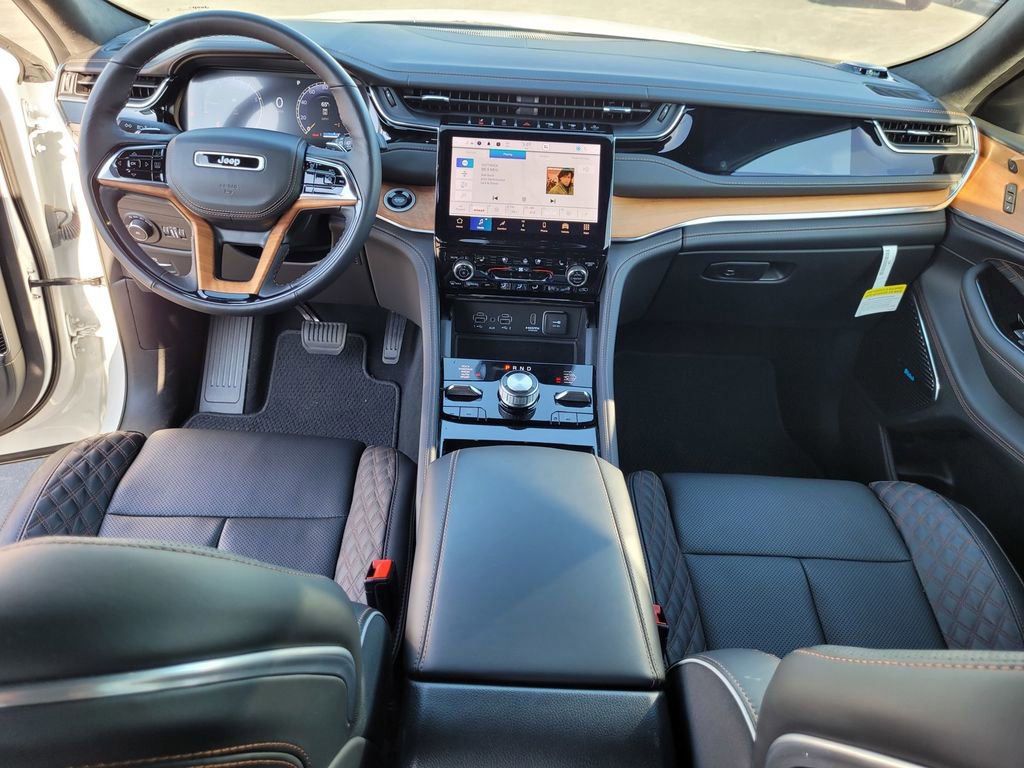 New 2023 Jeep Grand Cherokee L Summit image 14