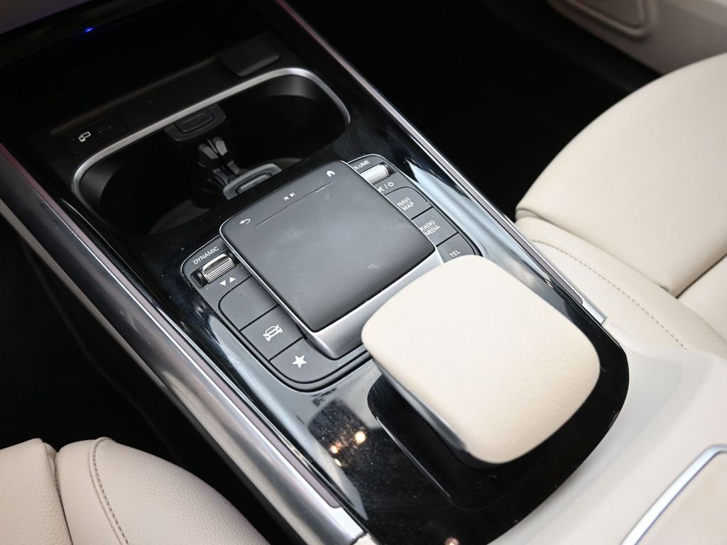 Used 2021 Mercedes-Benz GLA 250 image 29