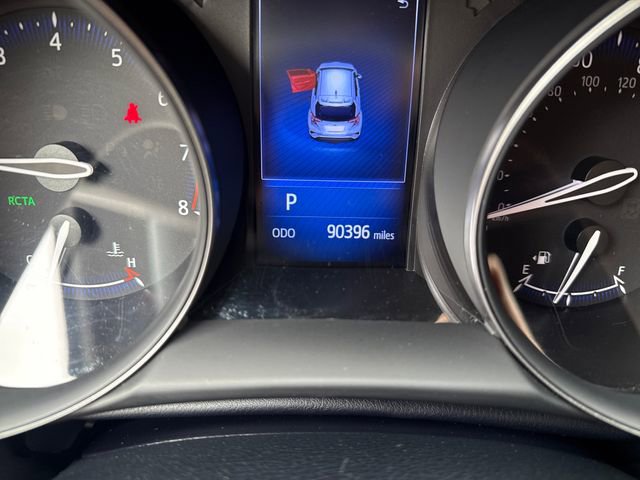 Used 2018 Toyota C-HR XLE FWD image 20