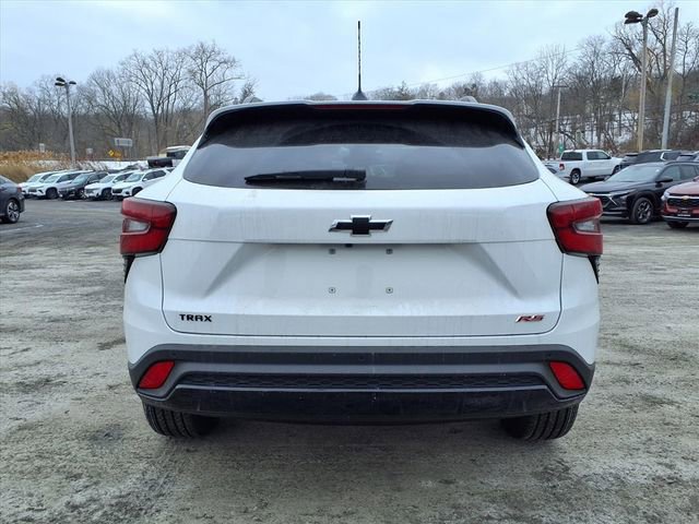 New 2026 Chevrolet Trax RS w/ Driver Confidence Package FWD image 5