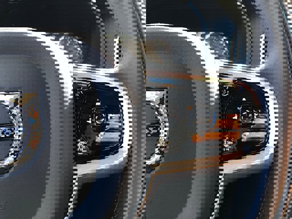 Used 2022 Volvo XC90 T6 Inscription w/ Advanced Package image 22