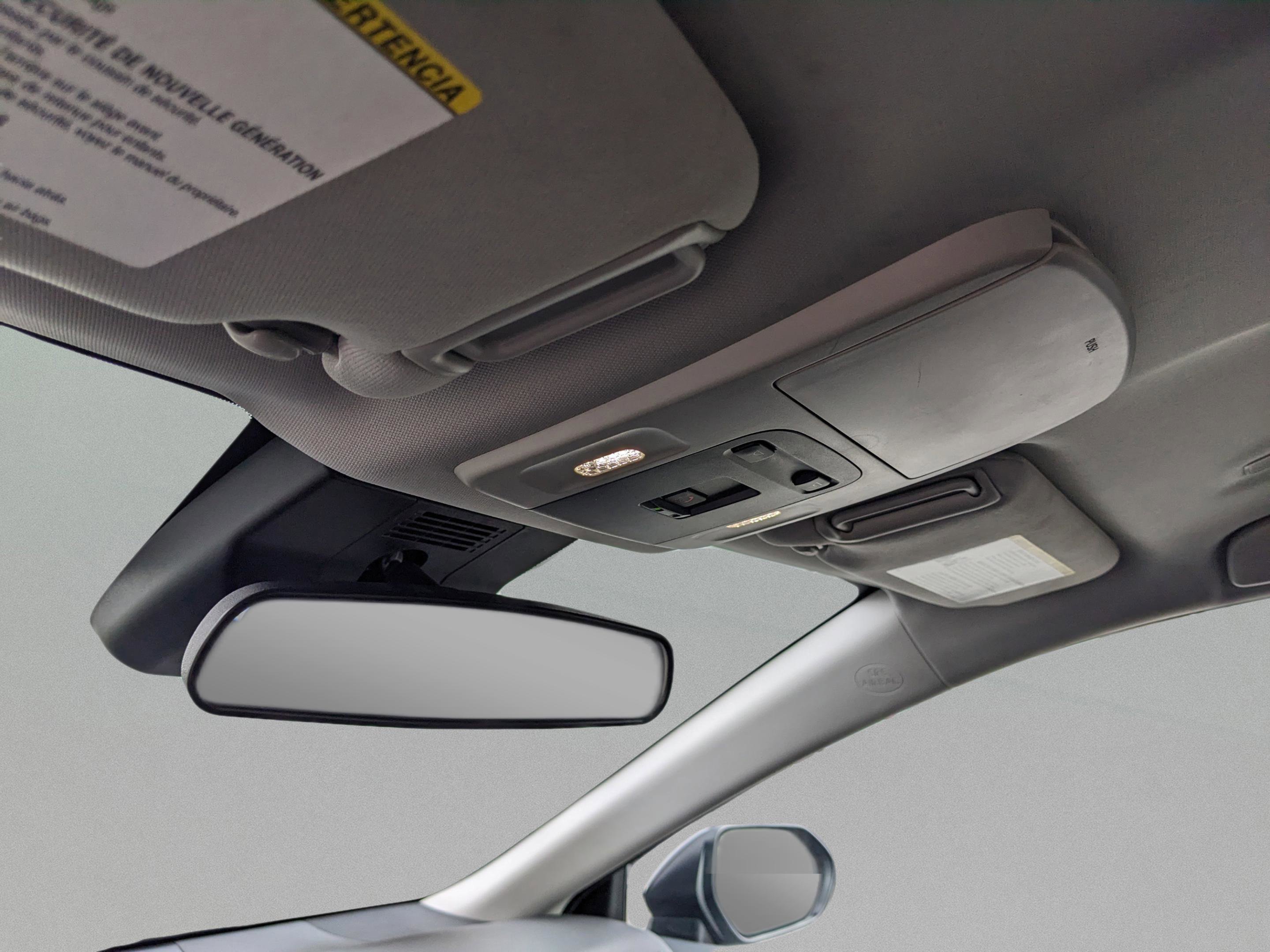 Used 2025 Toyota Camry LE image 28