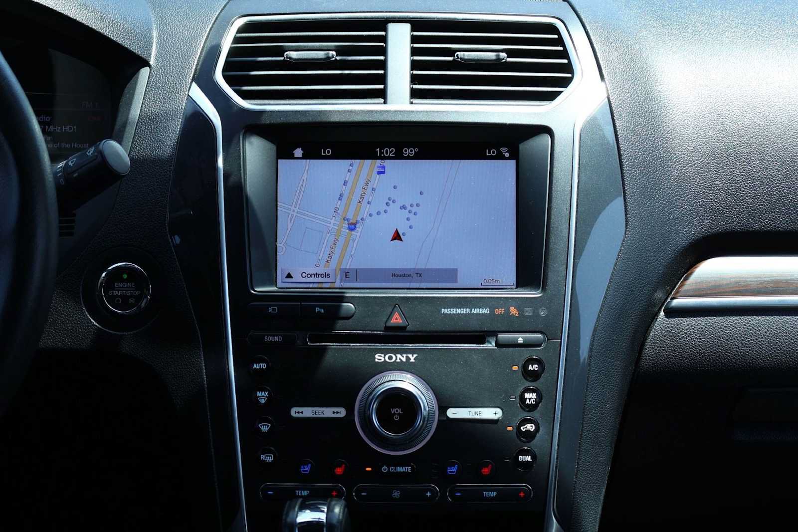 Used 2017 Ford Explorer Limited FWD image 16