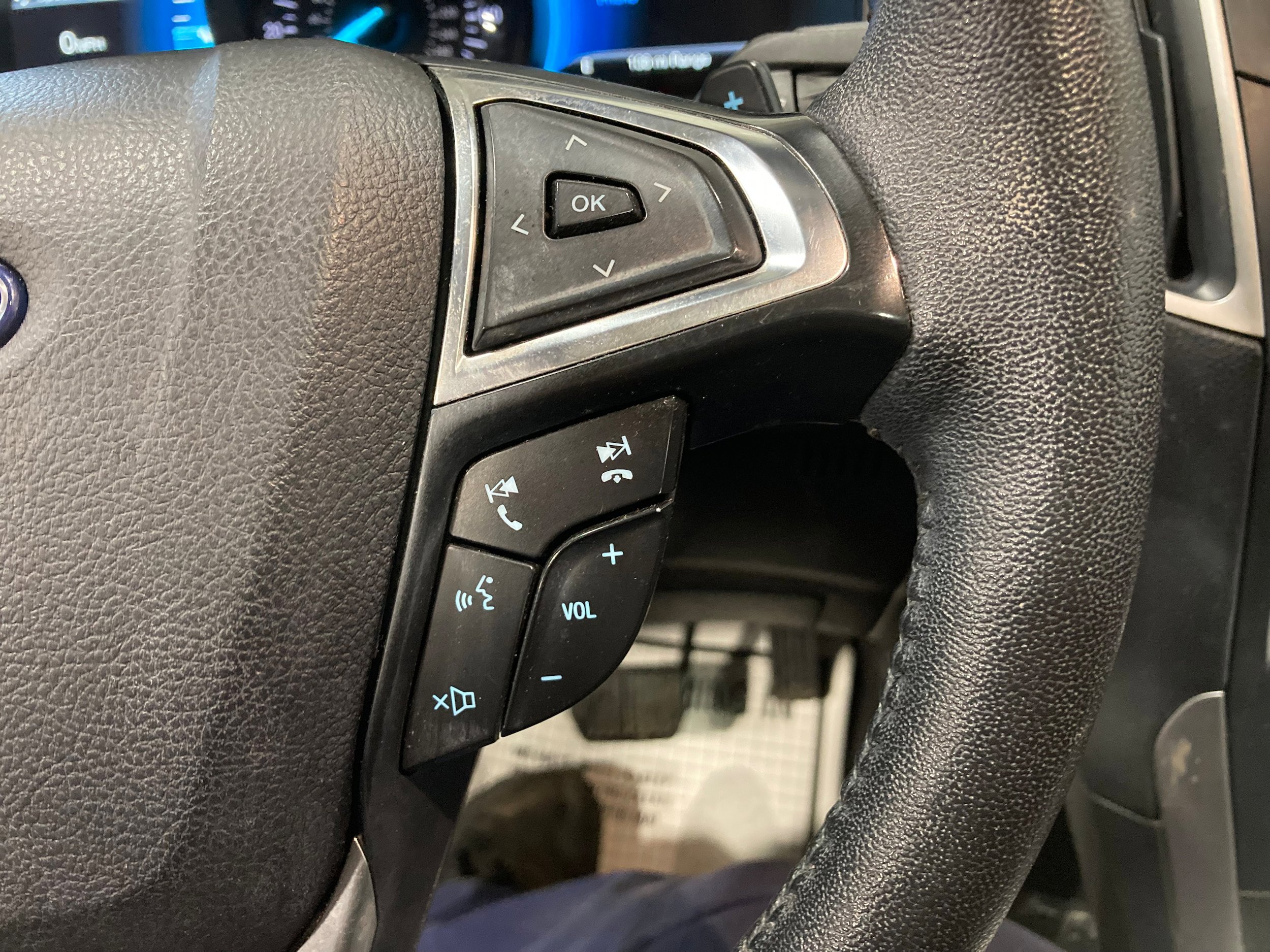 Used 2022 Ford Edge SEL w/ Convenience Package AWD/4WD image 25