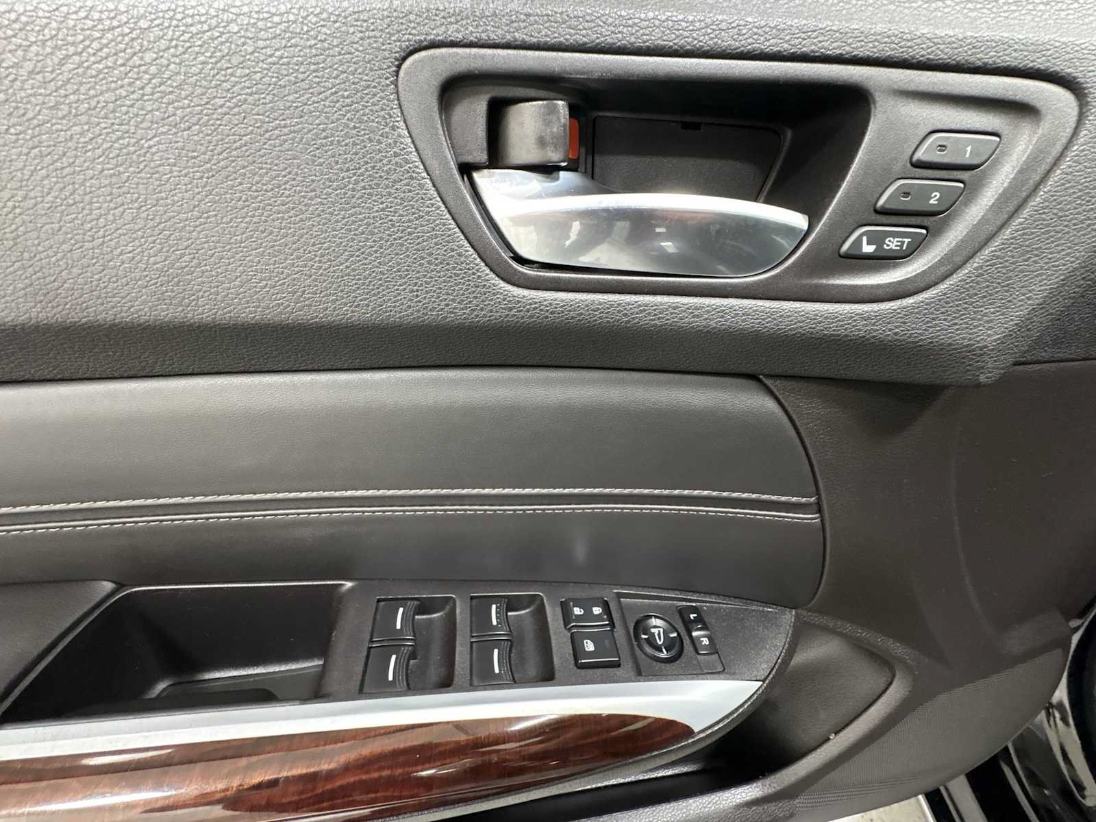Used 2015 Acura TLX V6 FWD image 15