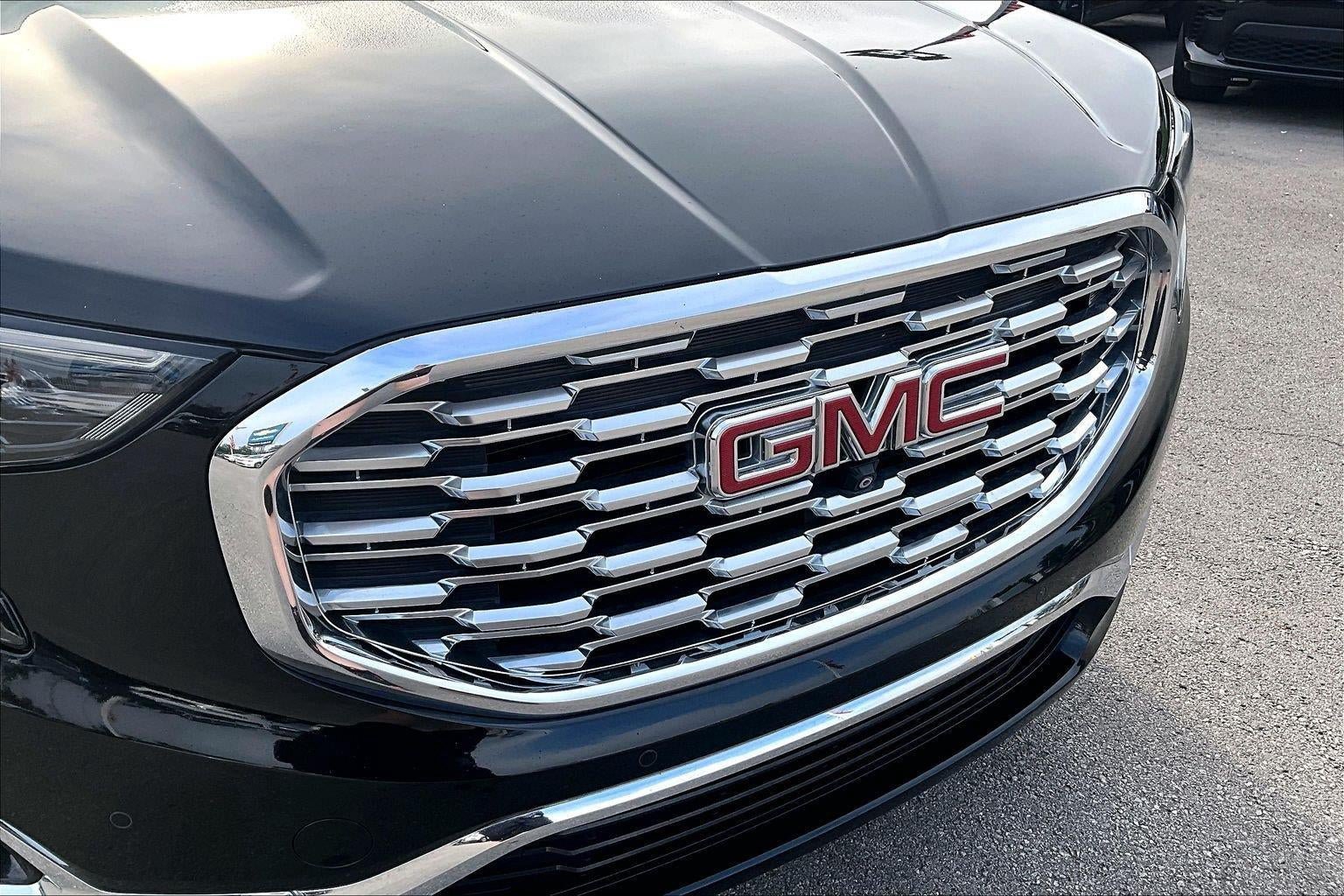 Used 2020 GMC Terrain Denali w/ Denali Premium Package AWD/4WD image 28