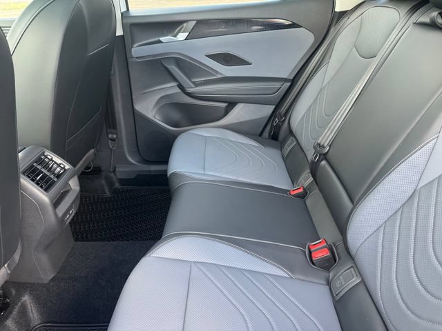 New 2026 Volkswagen Tiguan SE FWD image 17