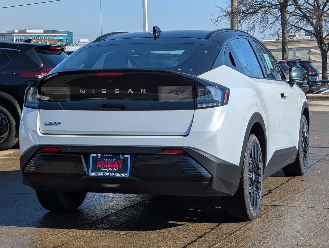 New 2026 Nissan Leaf Platinum+ image 4