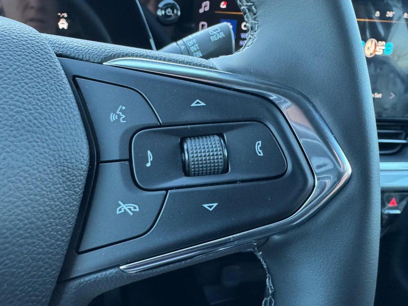 New 2026 Chevrolet Trax LT w/ Driver Confidence Package image 32