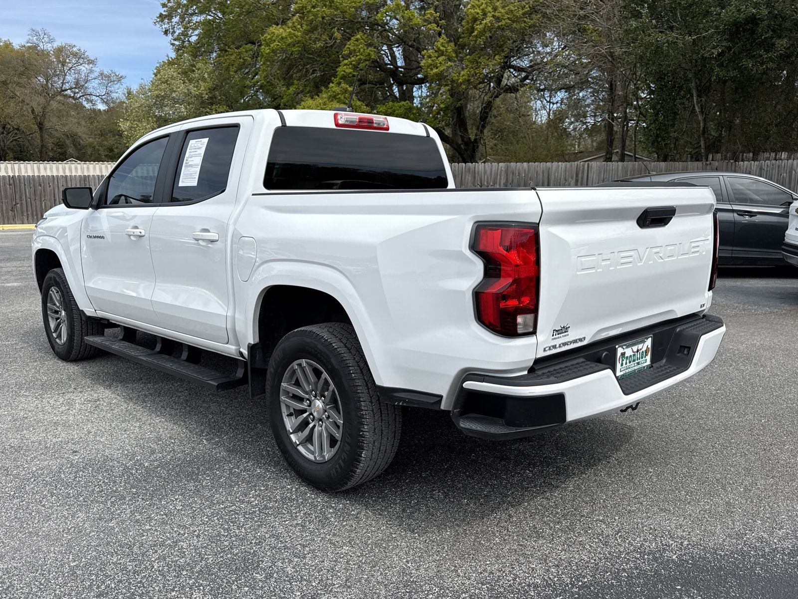 Used 2024 Chevrolet Colorado LT image 3