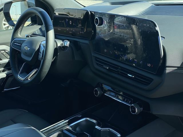 Certified 2026 Chevrolet Silverado EV LT image 43