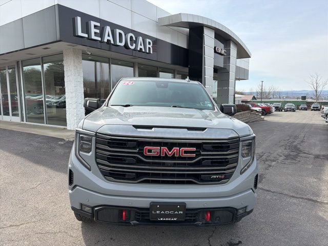 Used 2024 GMC Sierra 1500 AT4 w/ Technology Package AWD/4WD image 8