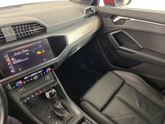 Used 2021 Audi Q3 2.0T Premium Plus w/ Premium Plus Package AWD/4WD image 31