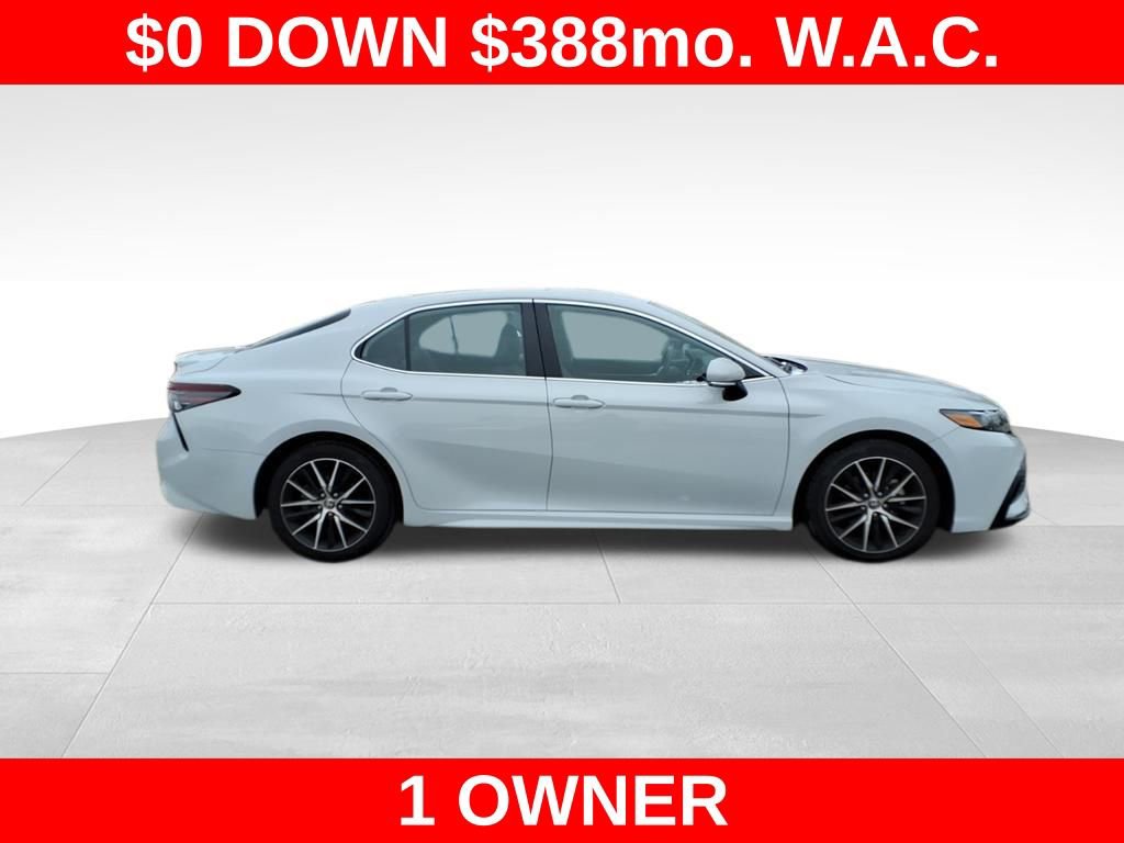 Used 2024 Toyota Camry SE image 8