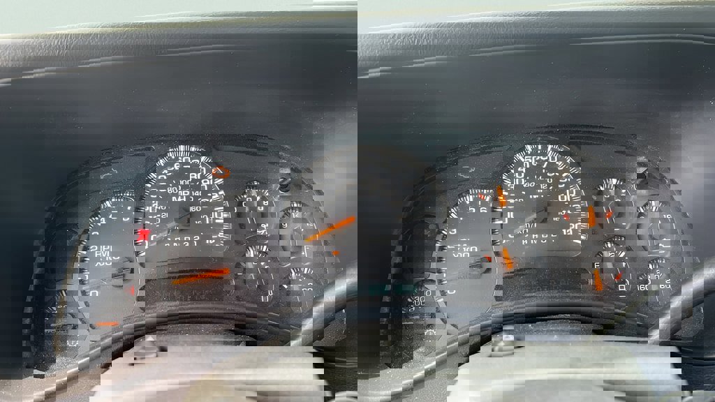 Used 2006 Chevrolet Silverado 3500 W/T w/ Snow Plow Prep Package image 16