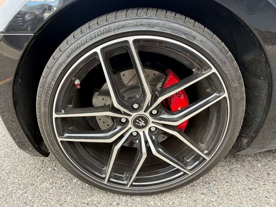 Used 2011 Maserati GranTurismo Coupe image 36