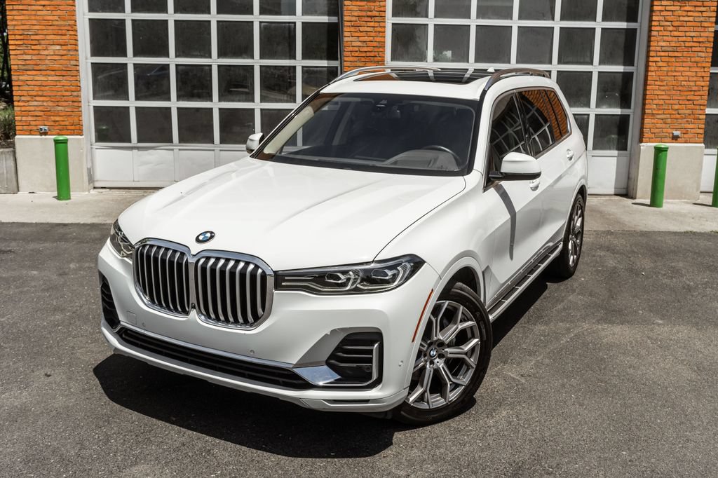 Used 2022 BMW X7 xDrive40i w/ Executive Package AWD/4WD image 2