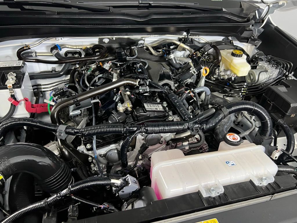 Used 2025 Toyota Tacoma SR5 image 32