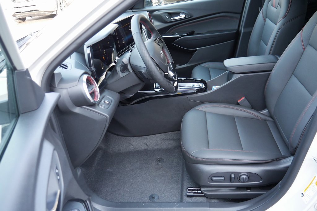 New 2026 Chevrolet Trax RS image 8