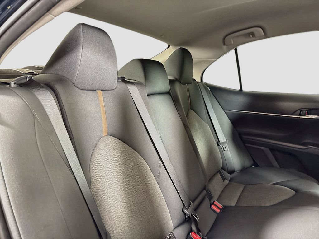 Used 2020 Toyota Camry LE FWD image 25