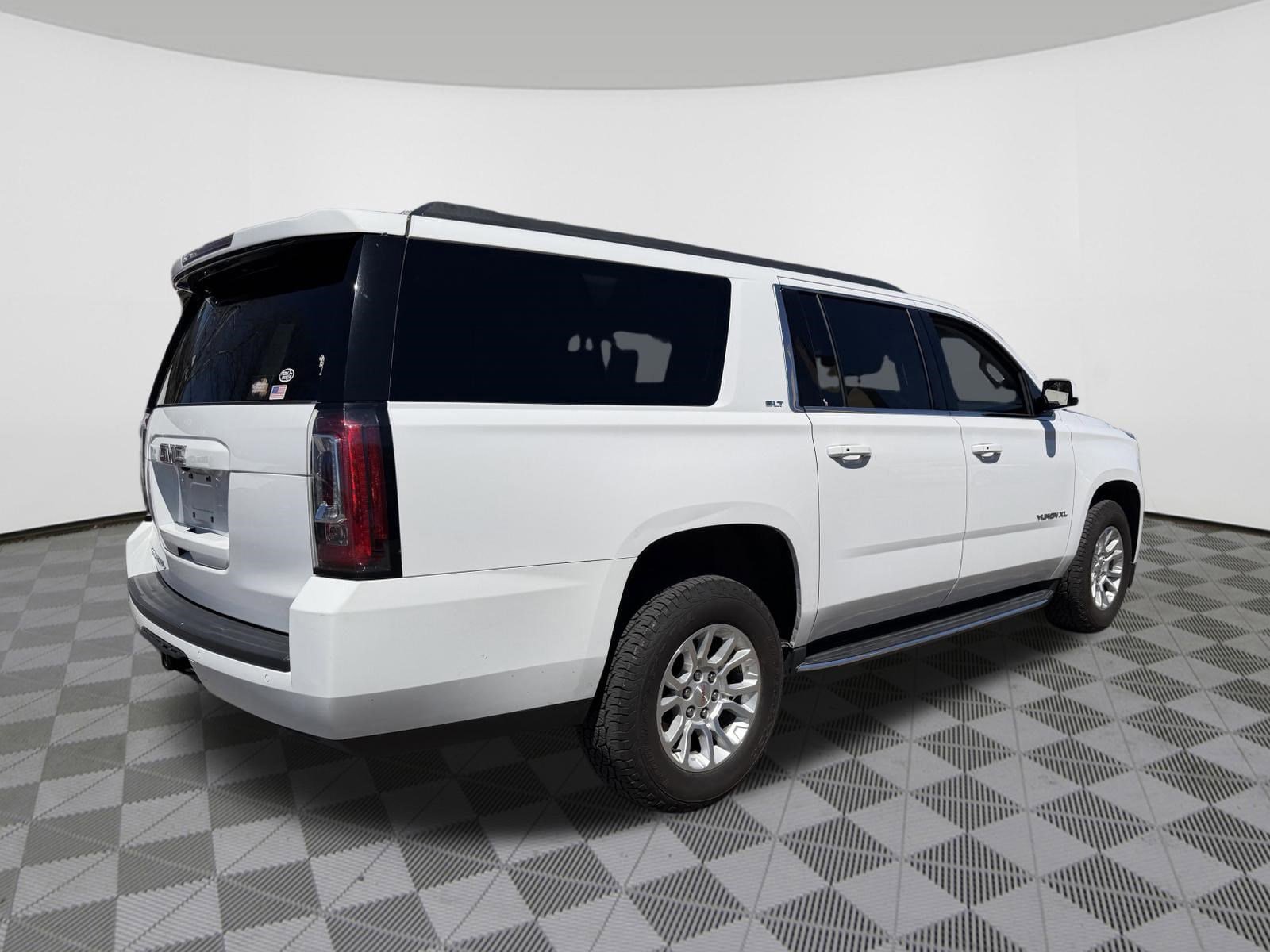 Used 2019 GMC Yukon XL SLT AWD/4WD image 6