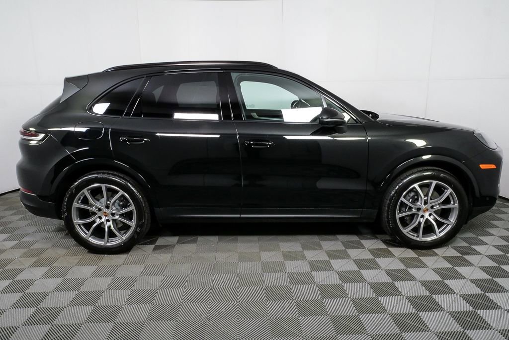 New 2026 Porsche Cayenne image 30