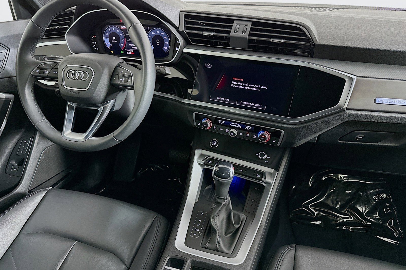 Used 2025 Audi Q3 2.0T Premium Plus w/ Premium Plus Package image 6